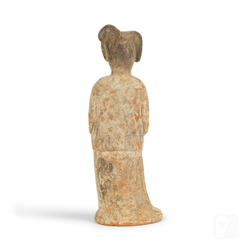 唐 陶仕女俑 | STATUETTE DE DAME DE COUR EN TERRE CUITE - 图2